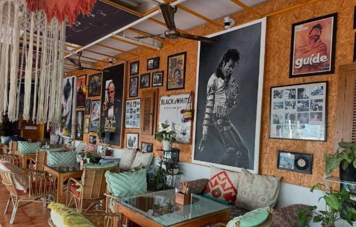 Bistro - The OG cafe ambience in Dehradun