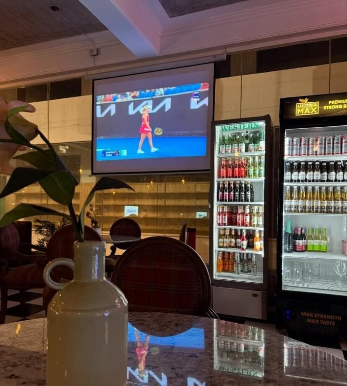 Live screening moment at Tbistro Sports Cafe